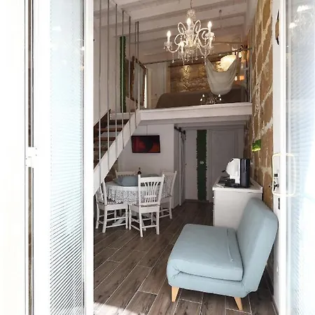 La Maison *