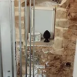 La Maison Avola