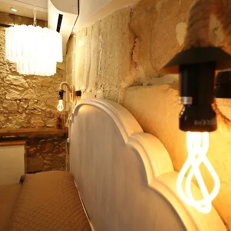 La Maison * Avola