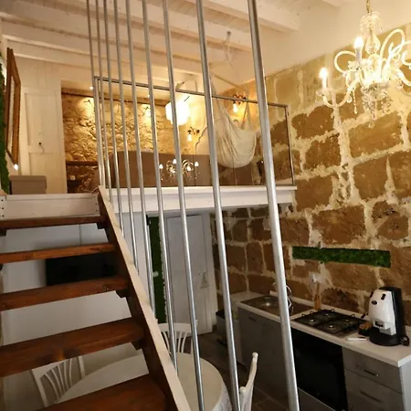 La Maison * Avola